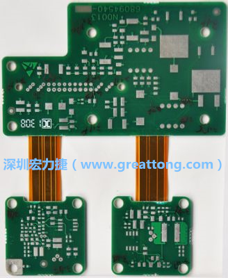 FPCB可作為多片功能載板的連接軟式板材。