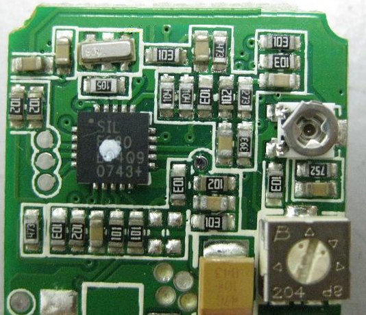 PCBA加工IC元件主要分為DIP及SMD兩大類，DIP 插件的IC，SMD (Surface Mount Device) 表面貼裝元件。