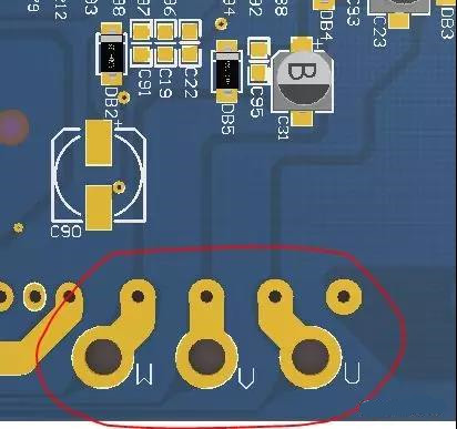 PCB設(shè)計(jì)不僅可以將PCB實(shí)現(xiàn)為即插即用的插件，而且可以增加焊料的厚度以達(dá)到過大電流的目的。